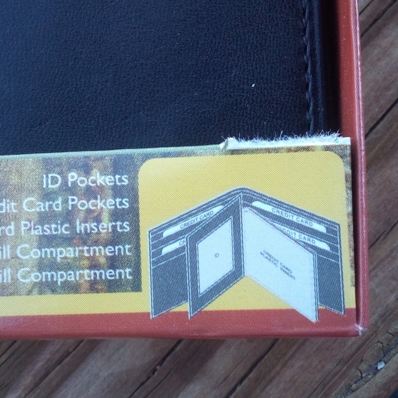 Ashburn Double Fold Wallet - Picture 11 of 15